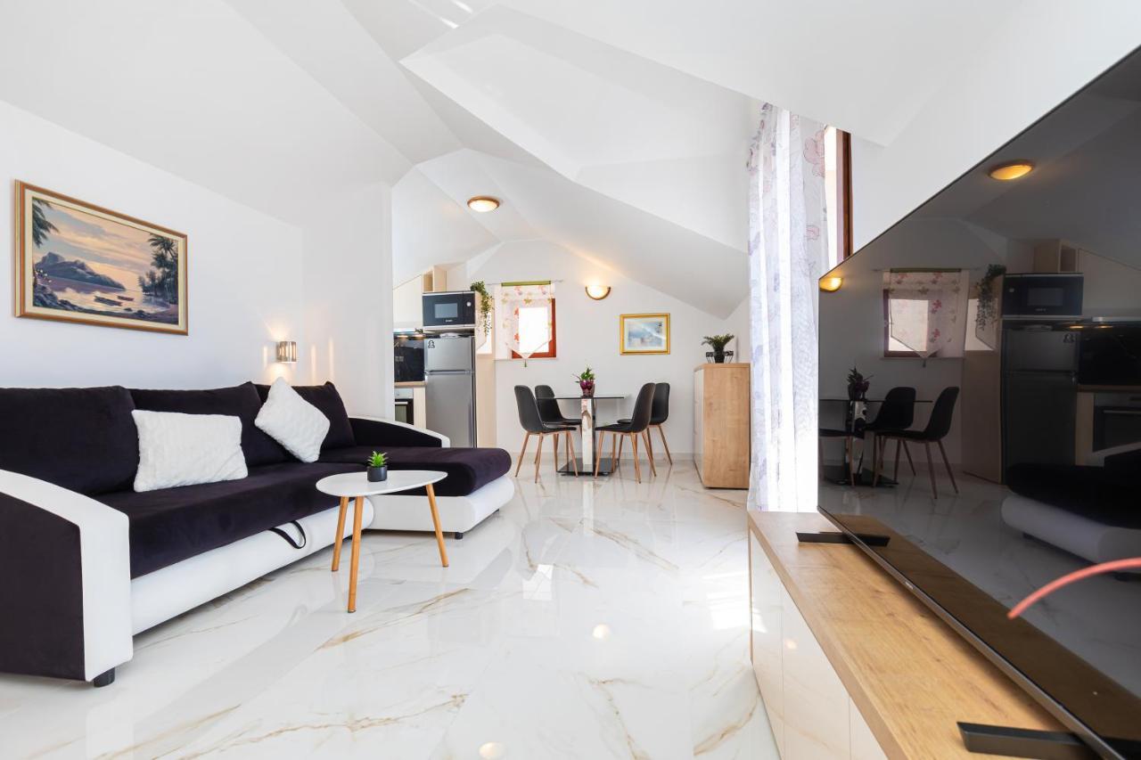 Villa Ana Apartments Млини Екстер'єр фото