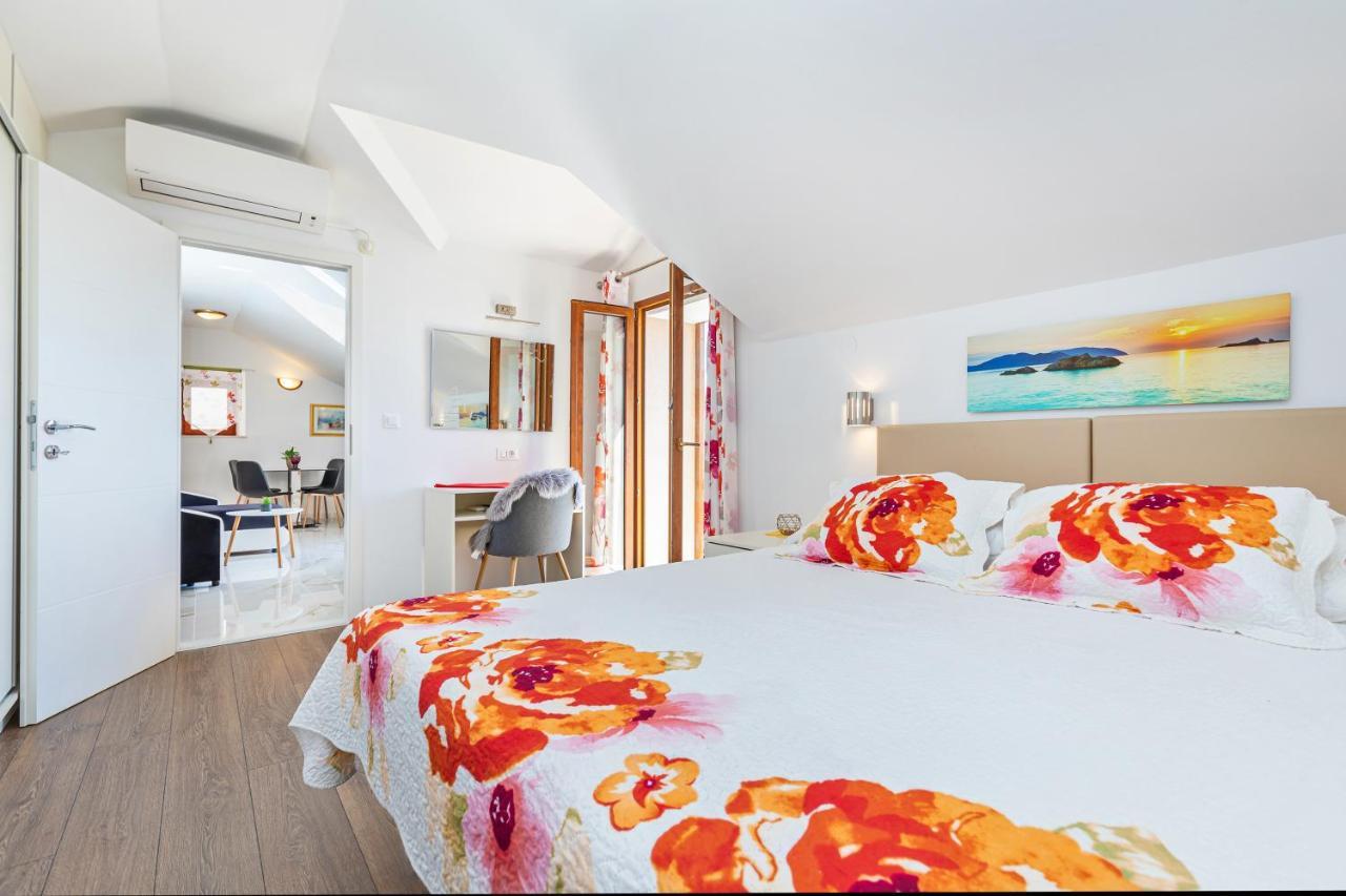 Villa Ana Apartments Млини Екстер'єр фото