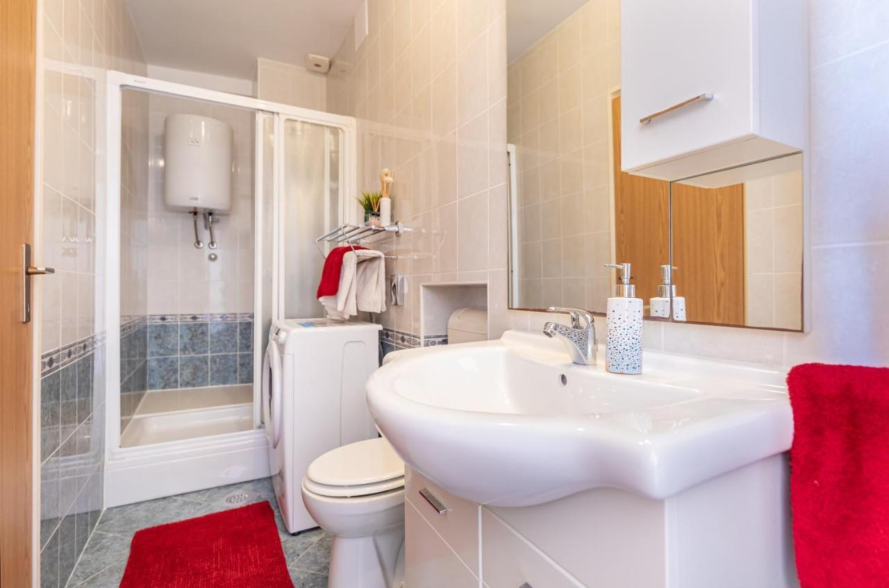 Villa Ana Apartments Млини Екстер'єр фото