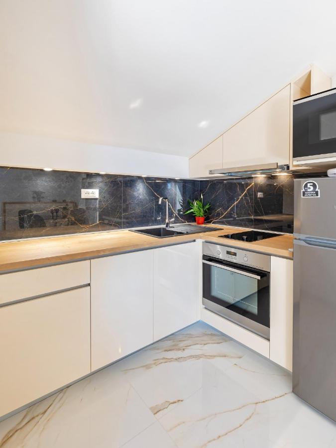 Villa Ana Apartments Млини Екстер'єр фото
