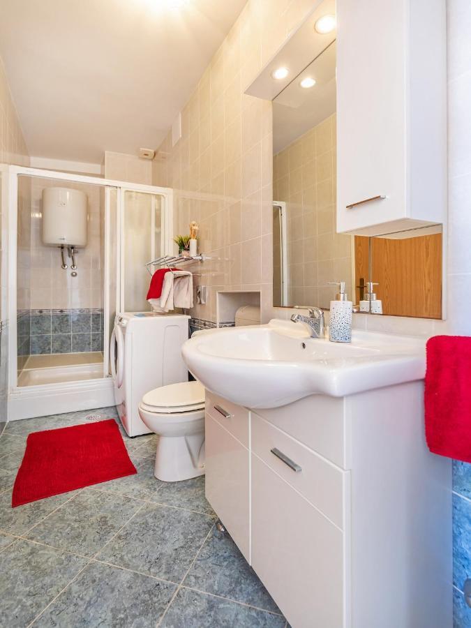 Villa Ana Apartments Млини Екстер'єр фото