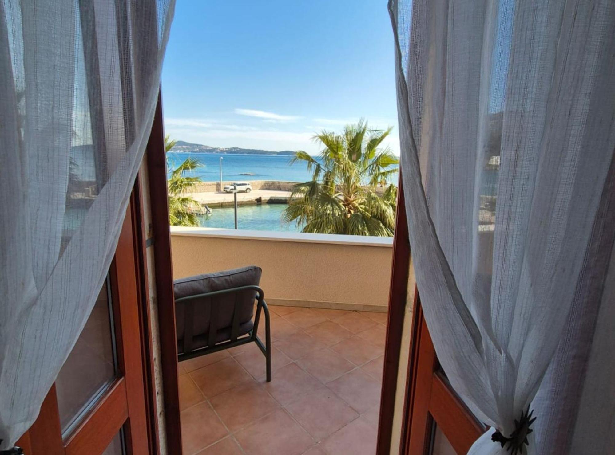 Villa Ana Apartments Млини Екстер'єр фото