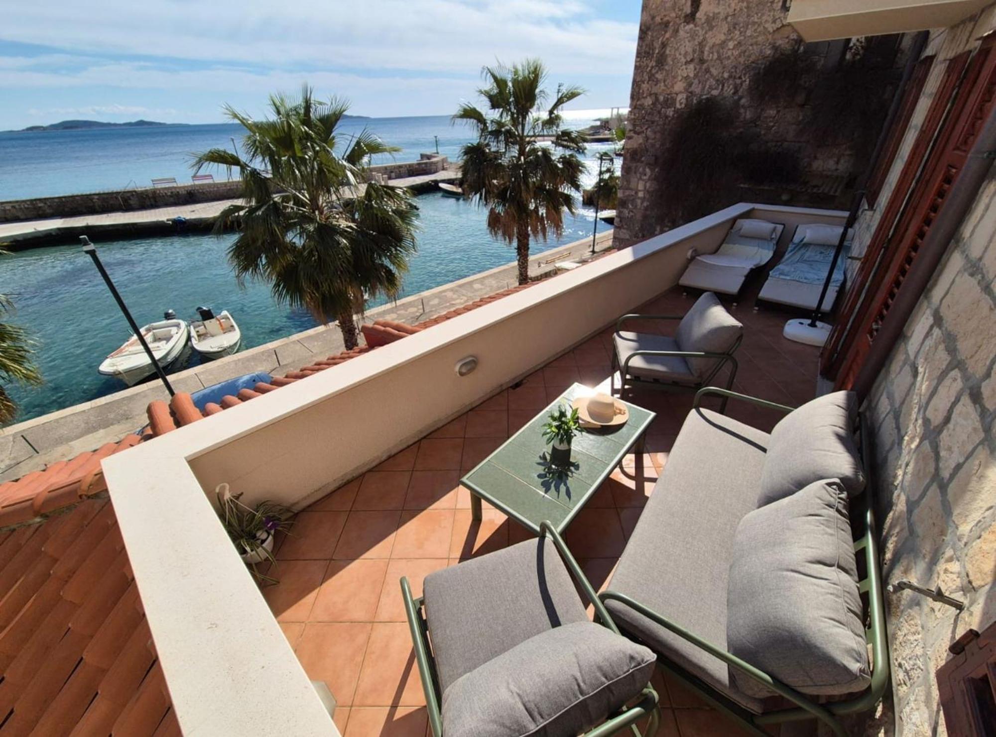 Villa Ana Apartments Млини Екстер'єр фото